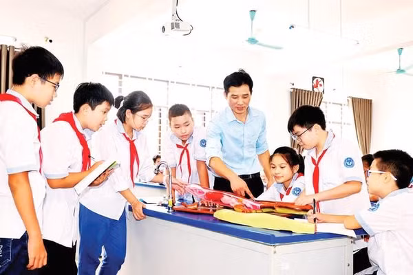 Tiết thực hành của Trường trung học cơ sở Vĩnh Tường, xã Vĩnh Tường.