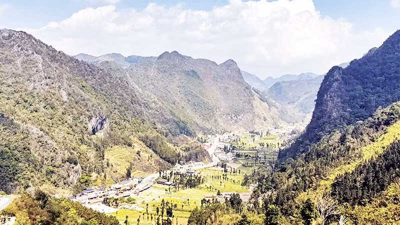 Thung lũng Sủng Là, xã Sà Phìn là điểm đến hấp dẫn du khách.