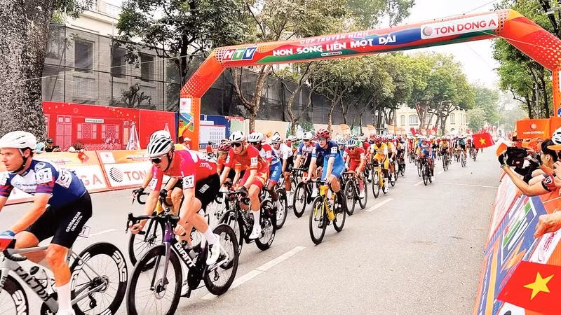 Cuộc thi xe đạp Cúp truyền hình Thành phố Hồ Chí Minh có sự tham gia của nhiều vận động viên trưởng thành từ phong trào thể thao cơ sở.