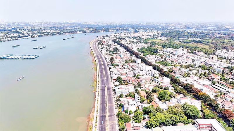 Tuyến đường ven sông Đồng Nai hoàn thành, đưa vào sử dụng năm 2025 góp phần thay đổi diện mạo đô thị phường Trấn Biên.