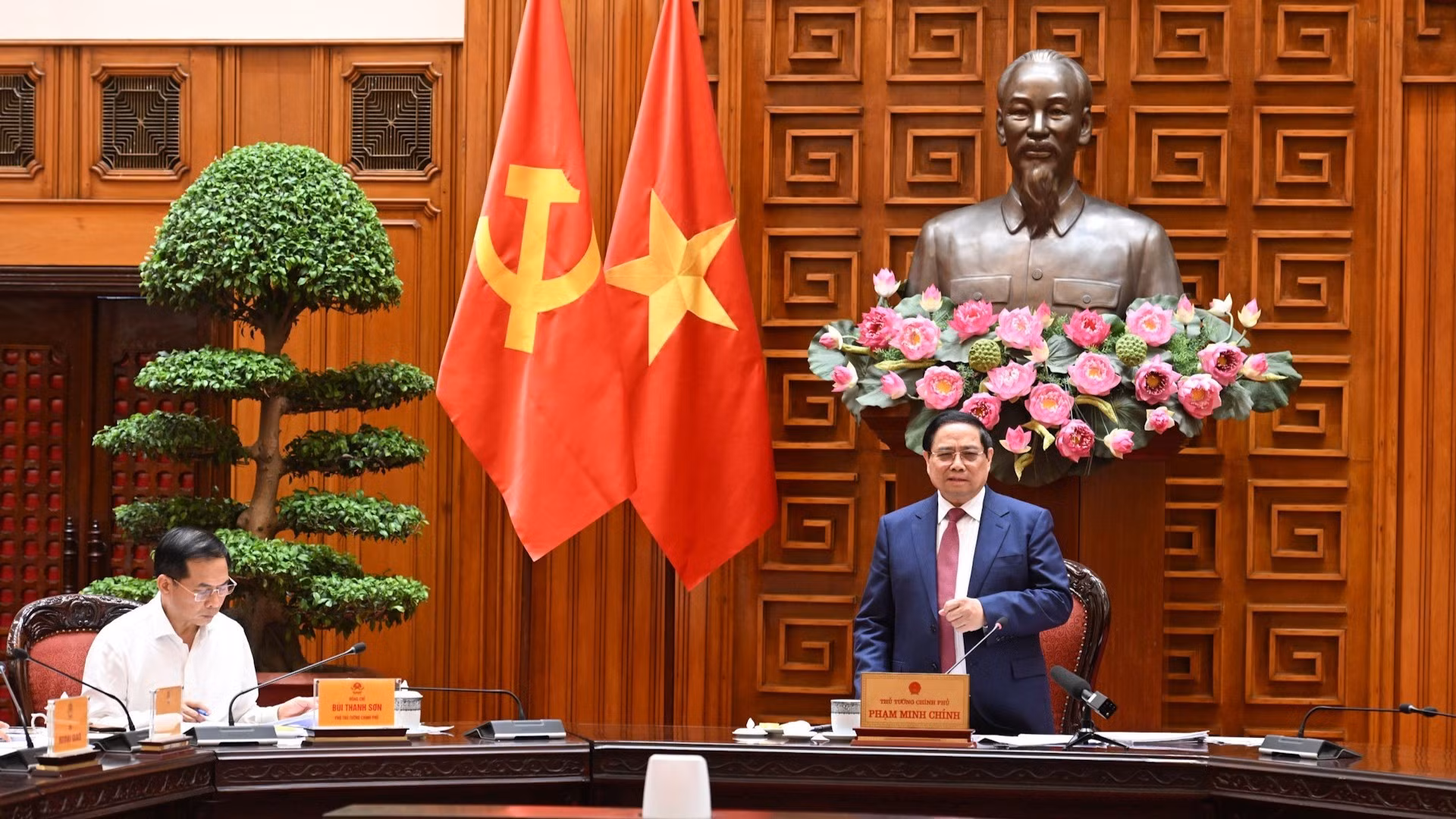 Thủ tướng Phạm Minh Chính phát biểu chỉ đạo tại cuộc họp Tổ công tác bảo đảm an ninh năng lượng.