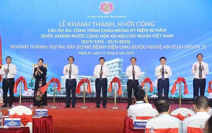 Lễ thành thành Bệnh viện Ung Bướu Nghệ An (giai đoạn 2)