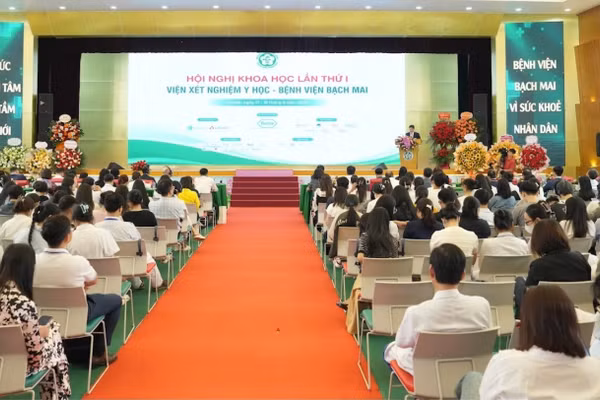 Quang cảnh hội nghị. (Ảnh: MẠNH DƯƠNG)