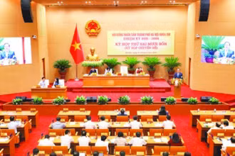 Quang cảnh Kỳ họp thứ 24 (kỳ họp chuyên đề) của Hội đồng nhân dân thành phố khóa 16.