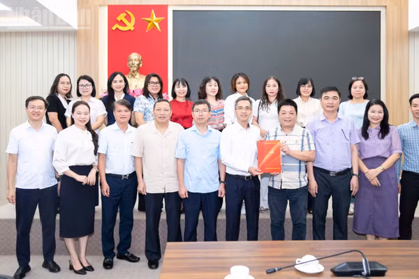 Với việc tiếp nhận Cổng thông tin điện tử Đảng Cộng sản Việt Nam, Báo Nhân Dân sẽ trở thành một trung tâm tích hợp dữ liệu, thông tin báo chí thống nhất, đa phương tiện và hiện đại của Đảng. (Ảnh: MINH DUY)