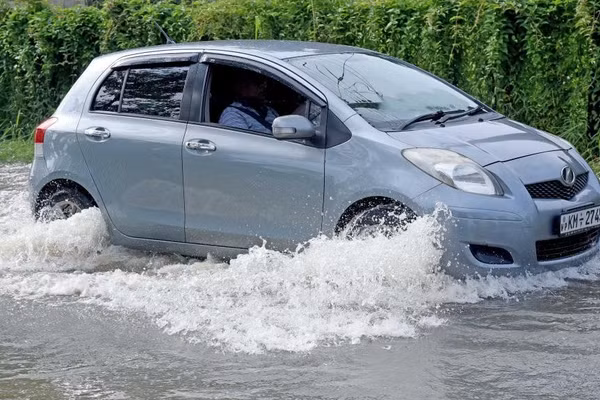 Hải quân Sri Lanka bố trí 171 đội cứu trợ thảm họa trong trạng thái sẵn sàng ứng phó mưa lớn