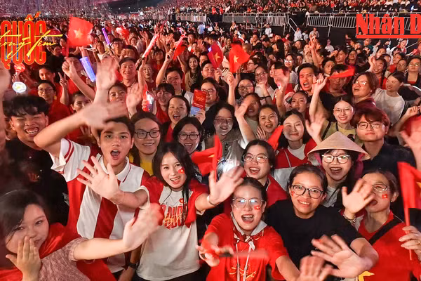 [Video] "Tôi tự hào là người Việt Nam" - Thông điệp của Gen Z khi tham dự Tổ quốc trong tim