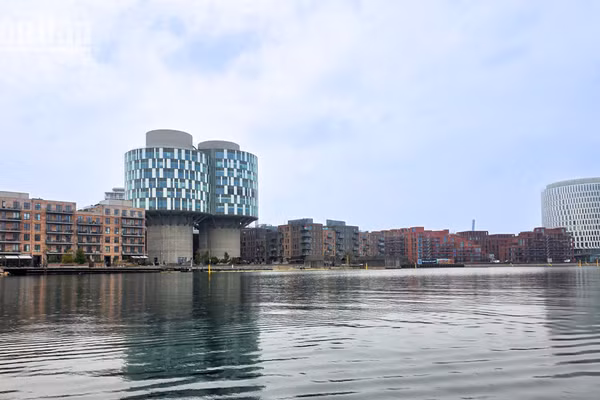 Từ một bến cảng công nghiệp cũ, quận Nordhavn tại thủ đô Copenhagen (Đan Mạch) được cải tạo thành khu đô thị hiện đại, hướng tới mục tiêu phát thải ròng bằng không.