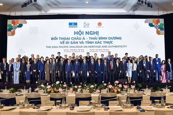 Các đại biểu bày tỏ ấn tượng về sự phát triển năng động của Việt Nam cũng như tầm nhìn và sự lãnh đạo sáng suốt thông qua những chiến lược và chính sách lớn của Việt Nam trong thời gian vừa qua. (Ảnh: Bộ Ngoại giao)