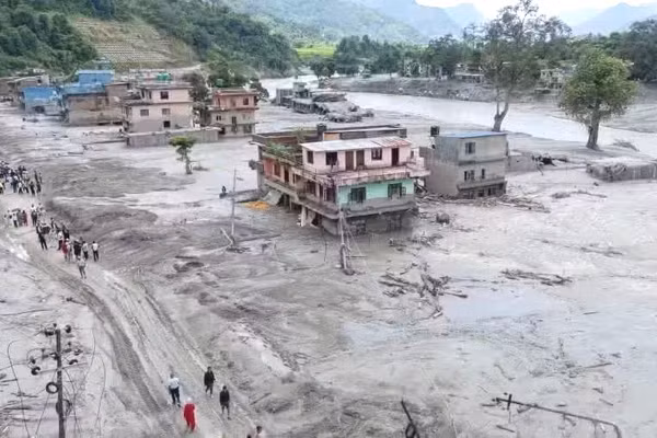 Khu vực Nuwakot, Nepal tan hoang sau trận lũ quét ngày 26/8. (Ảnh: Tân Hoa Xã)
