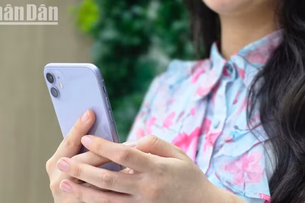 2,2 triệu đô la Singapore bị thiệt hại do lừa đảo qua tin nhắn iMessage tại "quốc đảo sư tử". (Ảnh: MINH DUY)