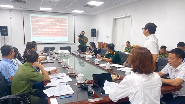 Ban tổ chức chương trình đi bộ “Cùng Việt Nam tiến bước” năm 2026 tại Hải Phòng họp, triển khai các nội dung tham gia chương trình. (Ảnh: XUÂN TRƯỜNG)