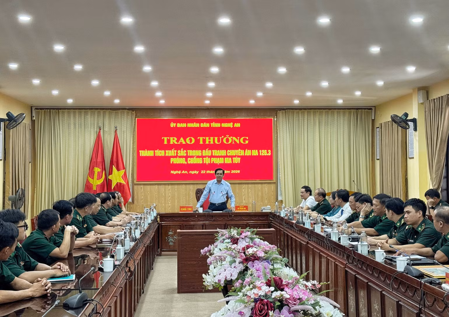 quang-canh-buoi-le.jpg