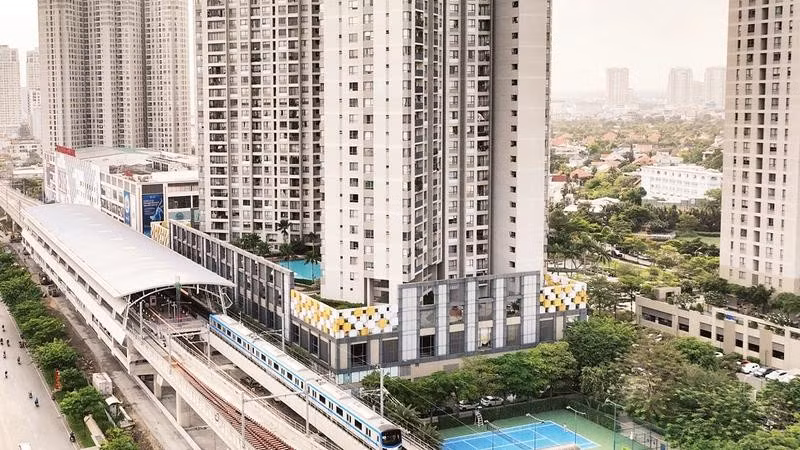 Mô hình TOD dọc theo các tuyến metro là giải pháp hữu hiệu giảm tình trạng ùn tắc giao thông, ô nhiễm môi trường và áp lực quá tải hạ tầng tại Thành phố Hồ Chí Minh (Ảnh THẾ ANH)