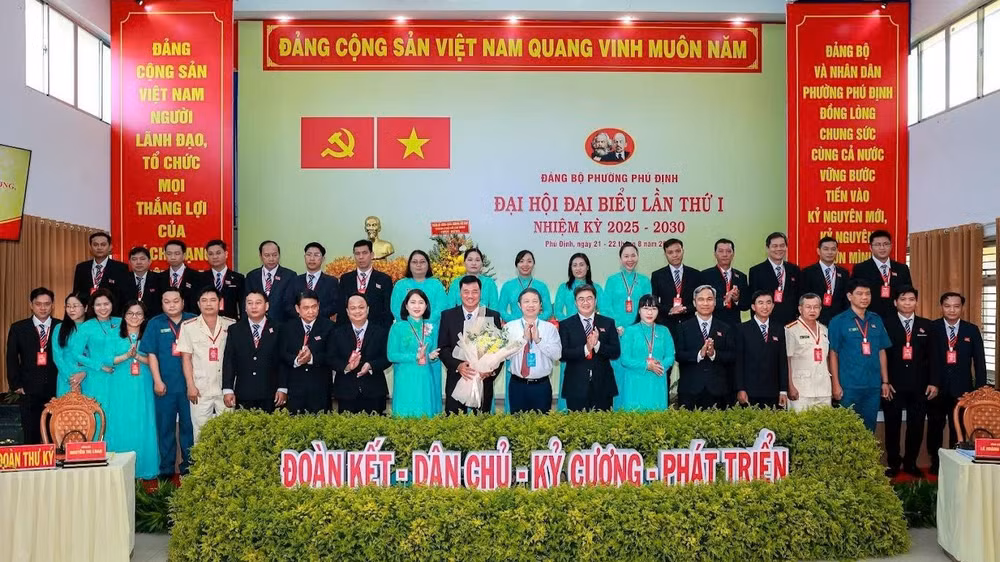 Ban chấp hành Đảng bộ Phường Phú Định, nhiệm kỳ 2025-2030.