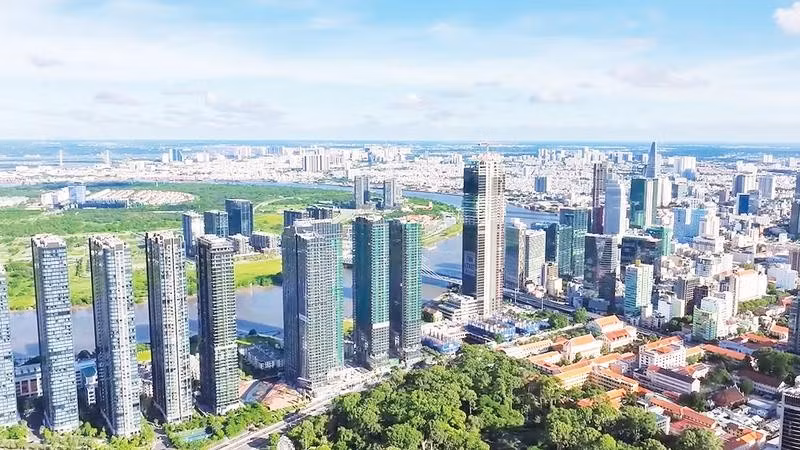 Trung tâm Tài chính quốc tế Việt Nam tại Thành phố Hồ Chí Minh được kỳ vọng là kênh dẫn vốn quan trọng (Ảnh TÙNG ANH)