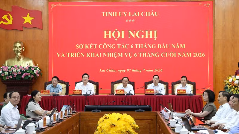 Lãnh đạo tỉnh Lai Châu tại hội nghị sơ kết 6 tháng đầu năm 2026.
