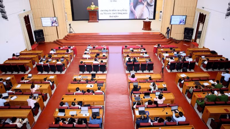 Tỉnh ủy Lai Châu tổ chức quán triệt các nghị quyết chuyên đề, đề án, kết luận, chỉ thị của Tỉnh ủy, Ban Thường vụ Tỉnh ủy.
