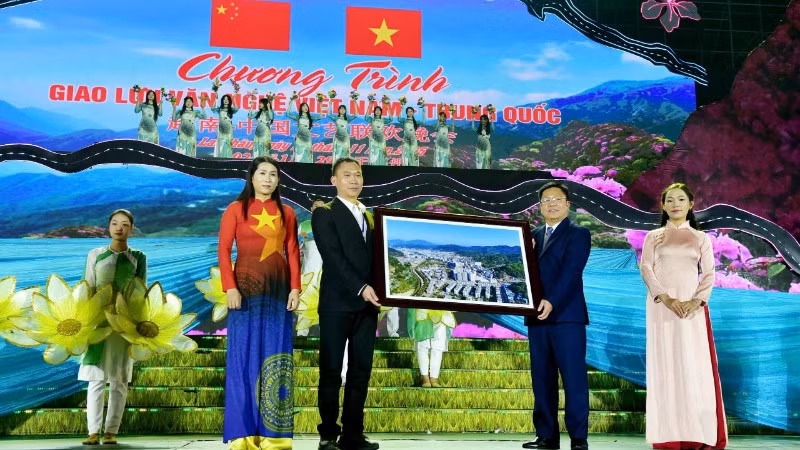 z7275868036757-49027d16419cdfc98db72a580a302461-4301.jpg