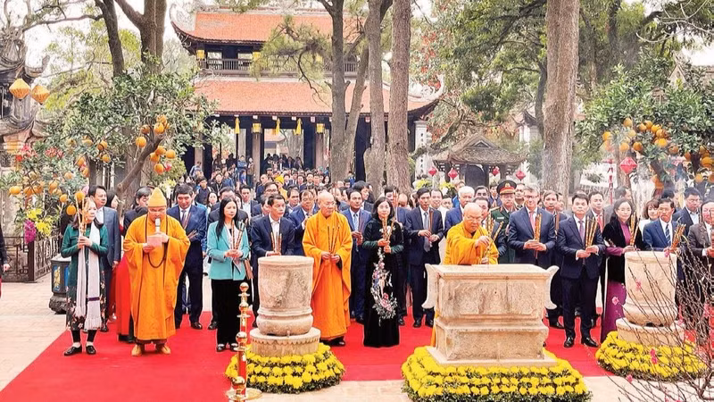 Lễ hội Côn Sơn - Kiếp Bạc phát huy giá trị quần thể di sản thế giới được UNESCO ghi danh (Ảnh QUỐC VINH)