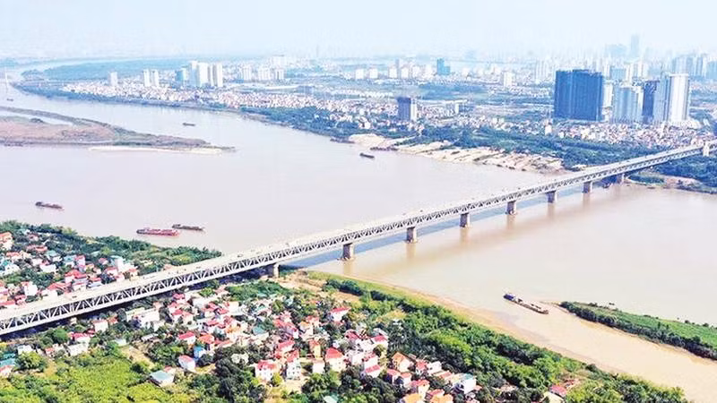 Sông Hồng, đoạn qua phường Hồng Hà, Thành phố Hà Nội.