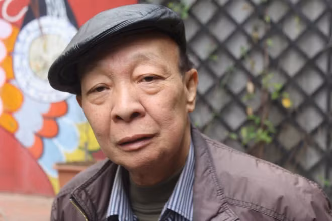 Nhà thơ Nguyễn Đức Mậu.