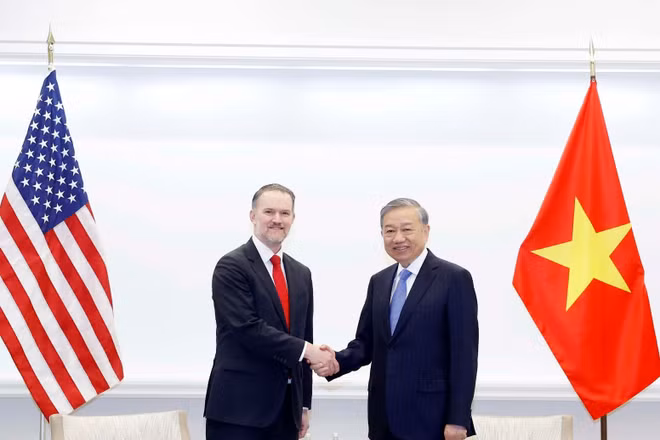 Tổng Bí thư Tô Lâm tiếp Trưởng đại diện Thương mại Hoa Kỳ Jamieson Greer. Ảnh: Thống Nhất/TTXVN