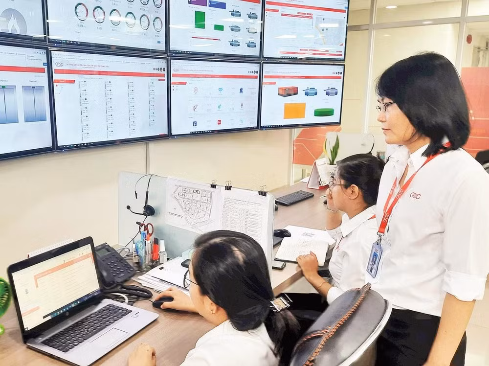 Ứng dụng công nghệ quản lý nội khu Công viên phần mềm Quang Trung.