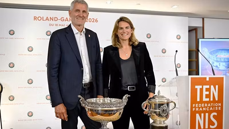 giam-doc-amelie-mauresmo-phai-va-chu-tich-fft-gilles-moretton-la-nhung-nguoi-tiep-noi-va-phat-huy-ke-hoach-cai-to-roland-garros-keo-dai-tu-2010-anh-fft.jpg