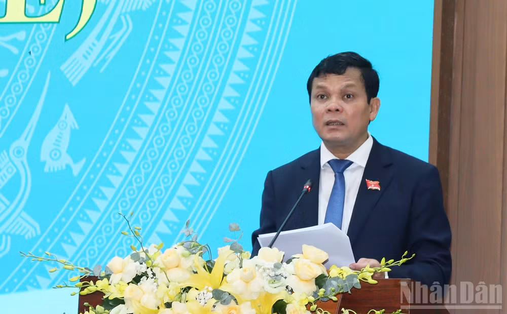 Phó Bí thư Tỉnh ủy, Chủ tịch Hội đồng nhân dân tỉnh Quảng Ngãi Nguyễn Đức Tuy phát biểu bế mạc kỳ họp.