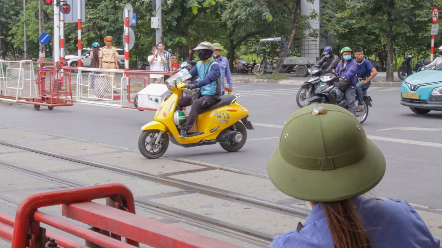 vuotdn-hanoi-xuphat2-86.jpg
