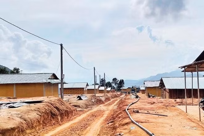 Khu tái định cư bản Pa Cheo, xã Hua Bum, tỉnh Lai Châu đang hoàn thiện kết cấu hạ tầng.