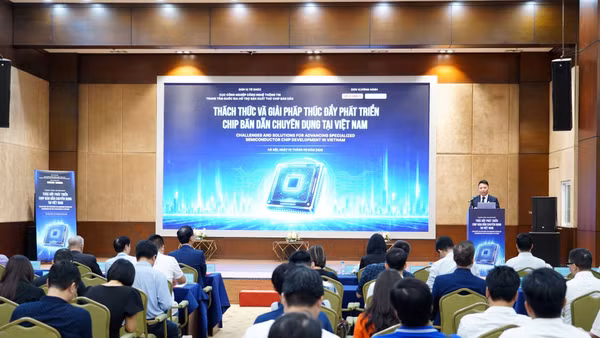Toàn cảnh Hội thảo “Thách thức và giải pháp thúc đẩy phát triển chip bán dẫn chuyên dụng tại Việt Nam”. (Ảnh: Bộ Khoa học và Công nghệ)