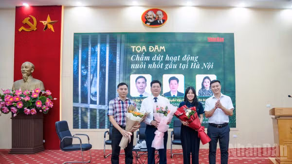 Tọa đàm “Chấm dứt hoạt động nuôi nhốt gấu tại Hà Nội”