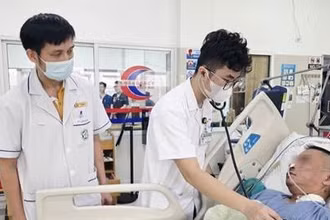 Bệnh nhân đã được can thiệp kịp thời qua cơn nguy kịch. 
