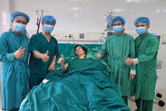 Bệnh nhân hồi phục sau ghép phổi. 