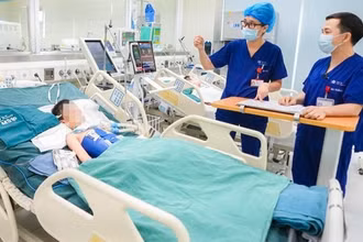 Bệnh nhi đang được điều trị tại Bệnh viện Nhi Trung ương. 