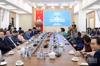 Toàn cảnh buổi gặp mặt cộng tác viên và tọa đàm “Báo chí và trí tuệ nhân tạo (AI): Chìa khóa đồng hành trong kỷ nguyên mới”.