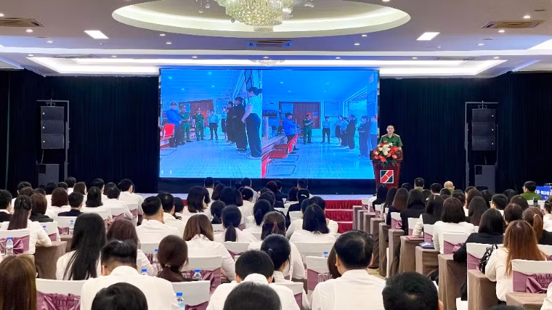 Quang cảnh hội nghị. 