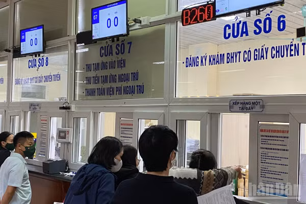 Bộ Y tế đề xuất nới rộng thời hạn giấy chuyển viện lên 20 ngày. (Ảnh: ĐỖ THOA)