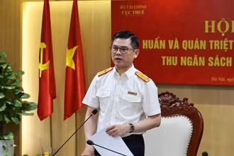 Phó Cục trưởng Cục Thuế Vũ Chí Hùng phát biểu chỉ đạo hội nghị.