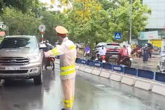 [Video] Hà Nội bảo đảm giao thông phục vụ kỳ thi vào lớp 10
