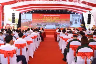 Quang cảnh lễ khởi công.