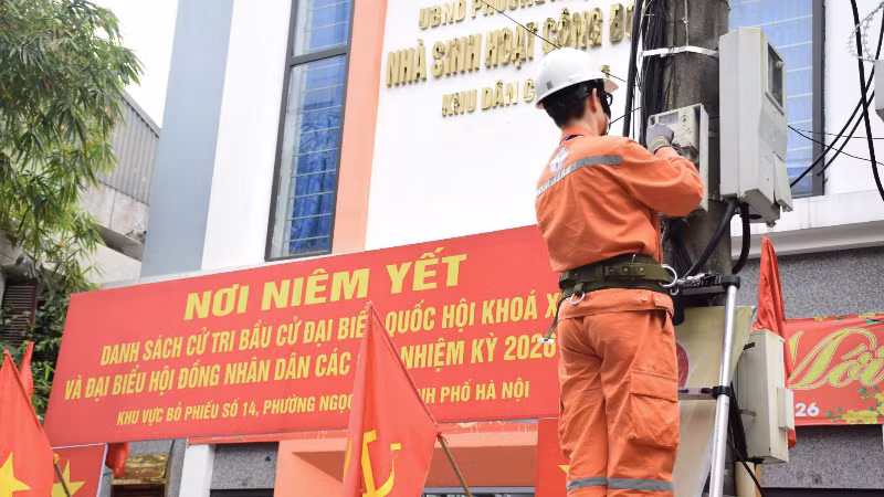 Tăng cường rà soát lưới điện, bảo đảm nguồn điện ổn định trên địa bàn.