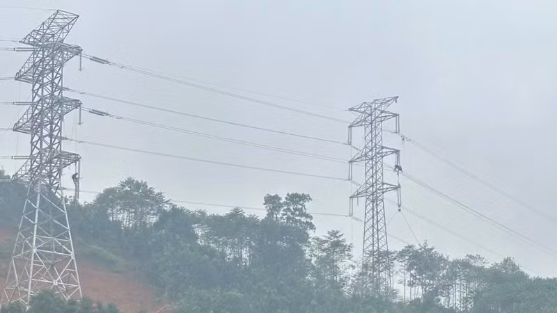 Đường dây 220kV Nghĩa Lộ-Việt Trì đã được đóng điện thành công.