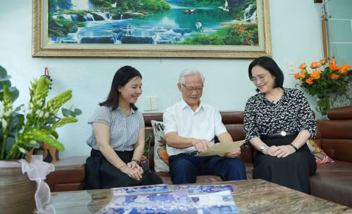 chuyen-2.jpg