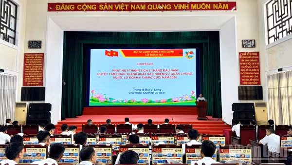 Quảng cảnh hội nghị. (Ảnh: TẤT THẮNG)