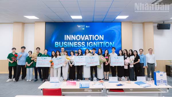 HSB vinh danh các đội thi xuất sắc tại Cuộc thi Khởi nghiệp Sáng tạo - Innovation Business Ignition 2026. (Ảnh: MINH THÚY)