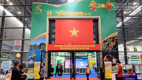 Gian hàng quốc gia Việt Nam tại CAEXPO năm 2023. (Ảnh: HỮU HƯNG)