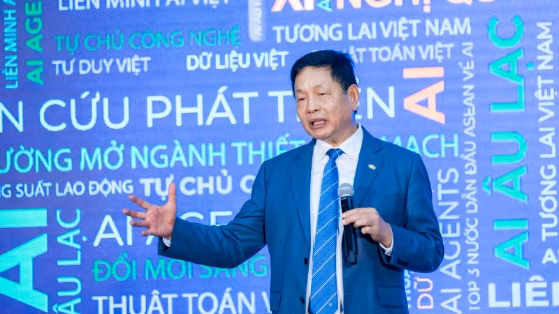ong-truong-gia-binh-chu-tich-hdqt-fpt-06-5783.jpg